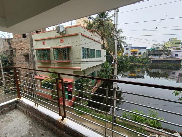 3 BHK Apartment in Agarpara for resale Kolkata. The reference number is 20902881