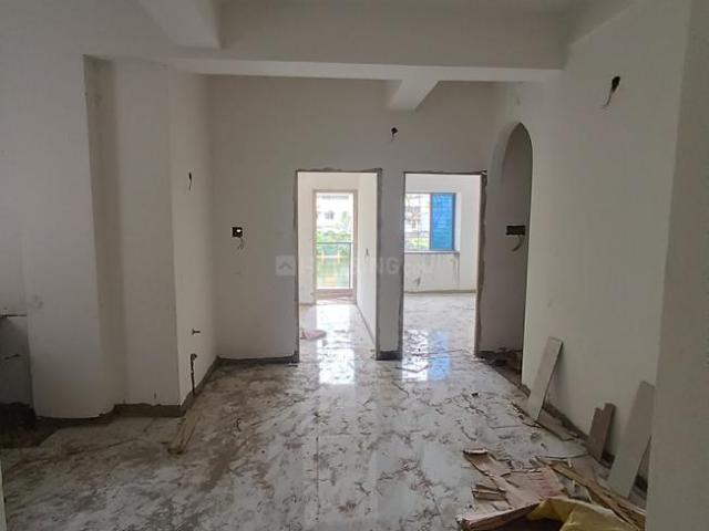 3 BHK Apartment in Agarpara for resale Kolkata. The reference number is 21194151