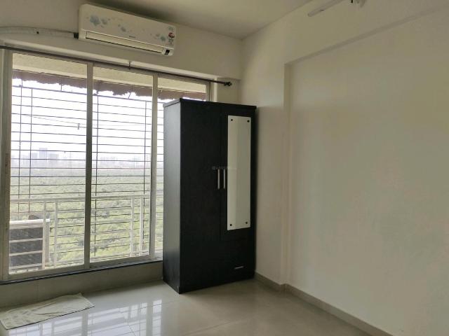 3 BHK Apartment in Airoli for resale Navi Mumbai. The reference number is 19985625
