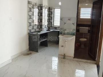 3 BHK Apartment in Airport Gate no. 1 for rent Kolkata. The reference number is 19558922