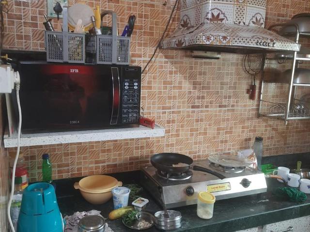 3 BHK Apartment in Airport Gate no. 1 for rent Kolkata. The reference number is 20284073