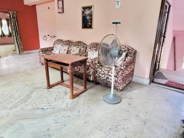 3 BHK Apartment in Airport Gate no. 1 for rent Kolkata. The reference number is 20372755