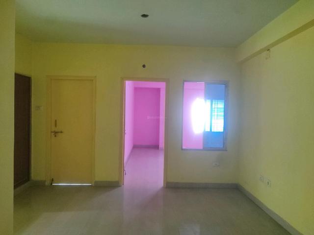 3 BHK Apartment in Airport Gate no. 1 for resale Kolkata. The reference number is 16299034