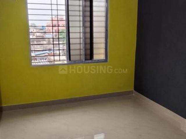 3 BHK Apartment in Airport Gate no. 1 for resale Kolkata. The reference number is 20599206