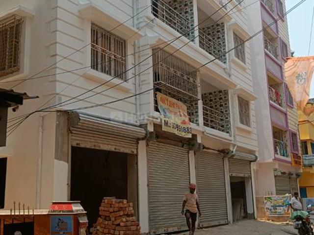 3 BHK Apartment in Airport Gate no. 1 for resale Kolkata. The reference number is 21031723