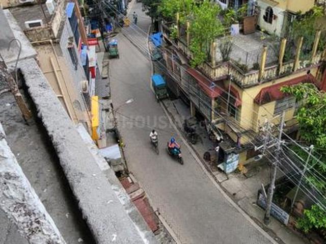 3 BHK Apartment in Airport Gate no. 1 for resale Kolkata. The reference number is 21051211
