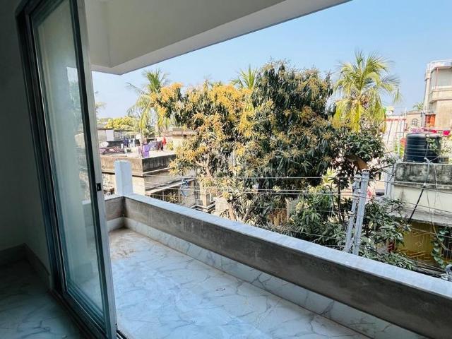 3 BHK Apartment in Airport Gate no. 1 for resale Kolkata. The reference number is 21097746