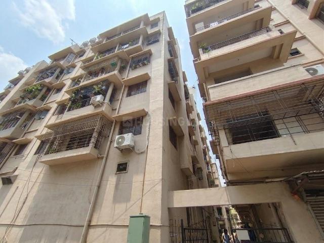3 BHK Apartment in Airport Gate no. 1 for resale Kolkata. The reference number is 21193954