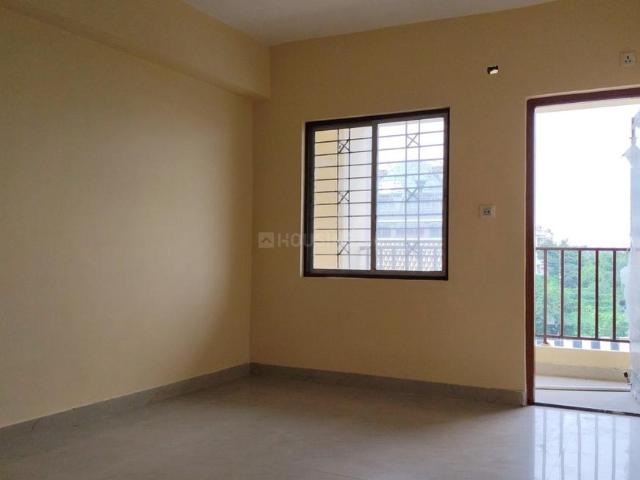 3 BHK Apartment in Airport Gate no. 1 for resale Kolkata. The reference number is 21248525