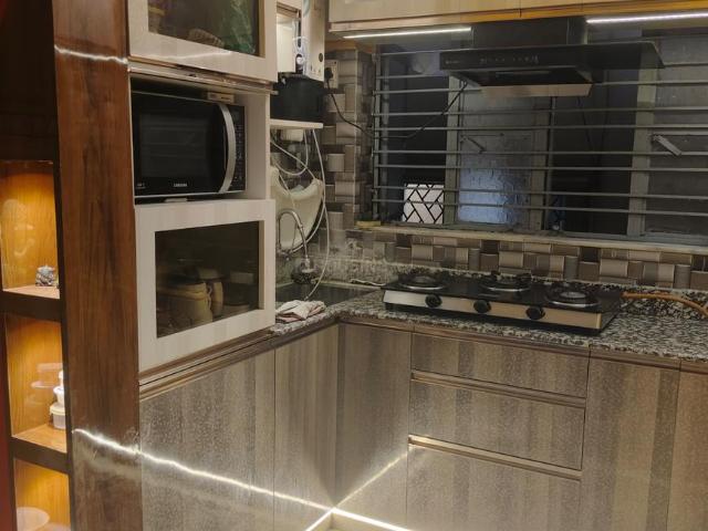 3 BHK Apartment in Airport Gate no. 1 for resale Kolkata. The reference number is 21342633