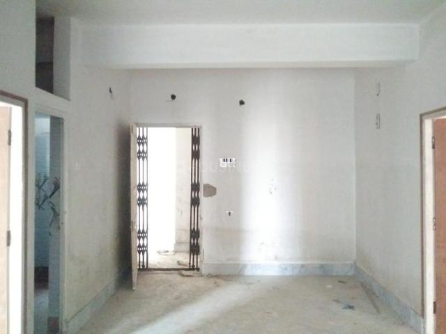 3 BHK Apartment in Airport Gate No 2 for resale Kolkata. The reference number is 18158331