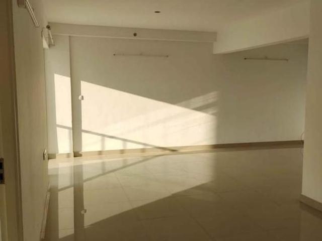 3 BHK Apartment in Aluva for resale Kochi. The reference number is 21189170