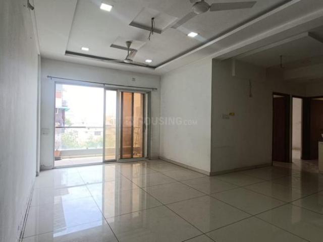 3 BHK Apartment in Alkapuri for rent Vadodara. The reference number is 20711318