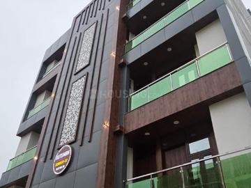3 BHK Apartment in Alpha I for resale Greater Noida. The reference number is 20441065