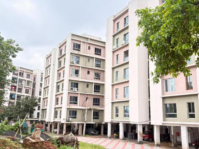 3 BHK Apartment in Asansol Court Area for resale Asansol. The reference number is 21237550
