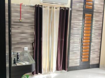 3 BHK Apartment in Ashok Nagar for rent Kolkata. The reference number is 17480620