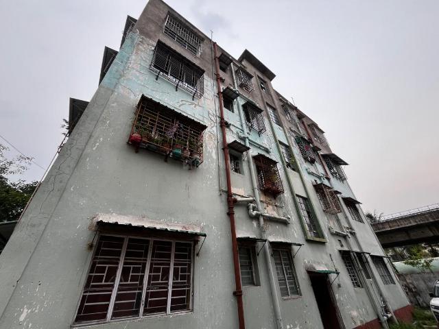3 BHK Apartment in Ashok Nagar for resale Kolkata. The reference number is 20566217