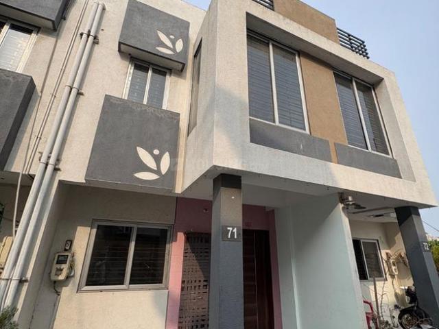 3 BHK Apartment in Aslali for rent Ahmedabad. The reference number is 20616275