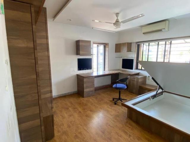 3 BHK Apartment in Athwa for rent Surat. The reference number is 20441809