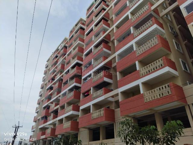 3 BHK Apartment in Bowrampet for resale Hyderabad. The reference number is 20773058