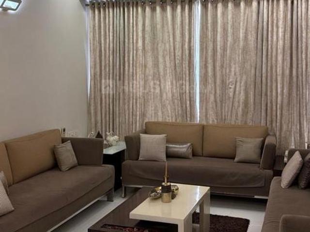 3 BHK Apartment in Bodakdev for rent Ahmedabad. The reference number is 18795918