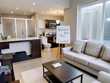 3 BHK Apartment in Bodakdev for rent Ahmedabad. The reference number is 20288732
