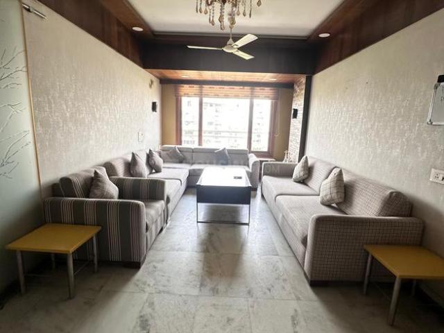 3 BHK Apartment in Bodakdev for rent Ahmedabad. The reference number is 21174728