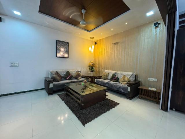 3 BHK Apartment in Bodakdev for rent Ahmedabad. The reference number is 21173348