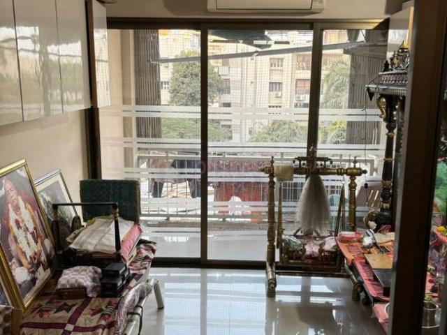 3 BHK Apartment in Bodakdev for resale Ahmedabad. The reference number is 20274968