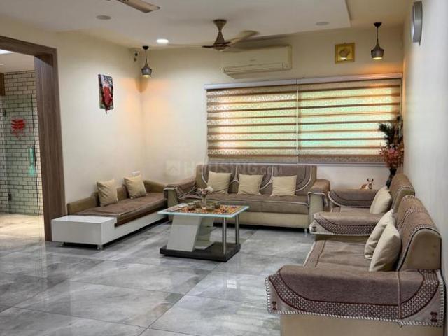 3 BHK Apartment in Bodakdev for resale Ahmedabad. The reference number is 21064628