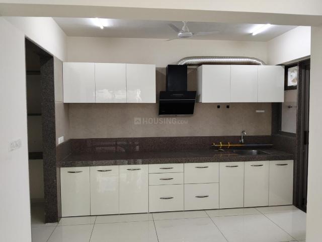 3 BHK Apartment in Bopal for rent Ahmedabad. The reference number is 18887977