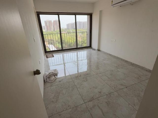 3 BHK Apartment in Bopal for rent Ahmedabad. The reference number is 19570178