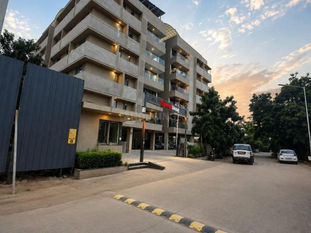 3 BHK Apartment in Bopal for rent Ahmedabad. The reference number is 20926094