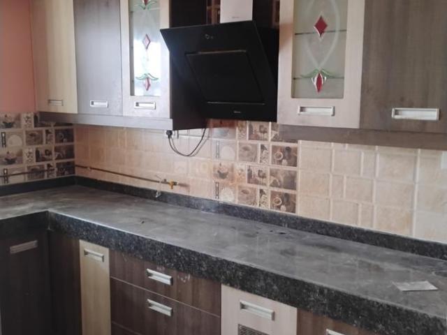 3 BHK Apartment in Boring Road for rent Patna. The reference number is 18188882