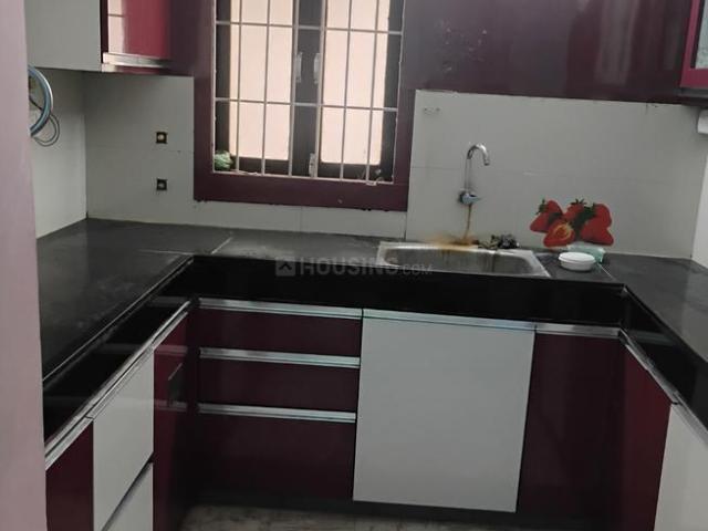 3 BHK Apartment in Boring Road for rent Patna. The reference number is 18188124