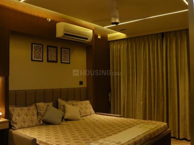 3 BHK Apartment in Borivali East for rent Mumbai. The reference number is 20623850