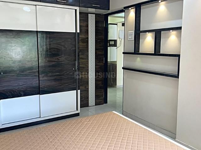 3 BHK Apartment in Borivali West for rent Mumbai. The reference number is 19738149