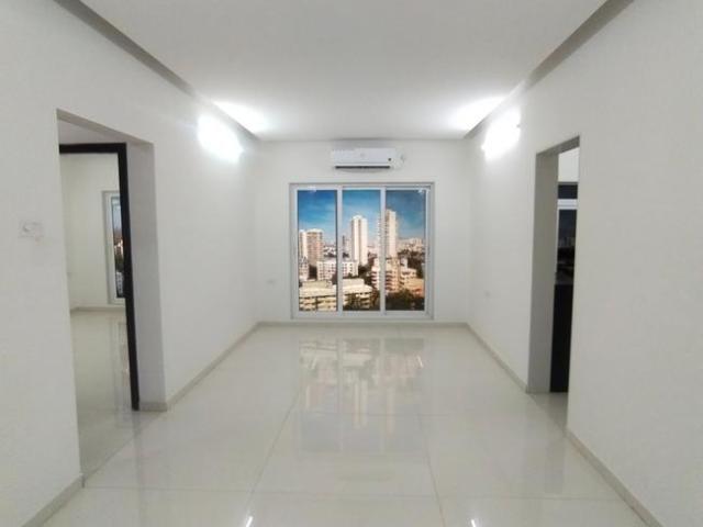3 BHK Apartment in Borivali West for resale Mumbai. The reference number is 9334828