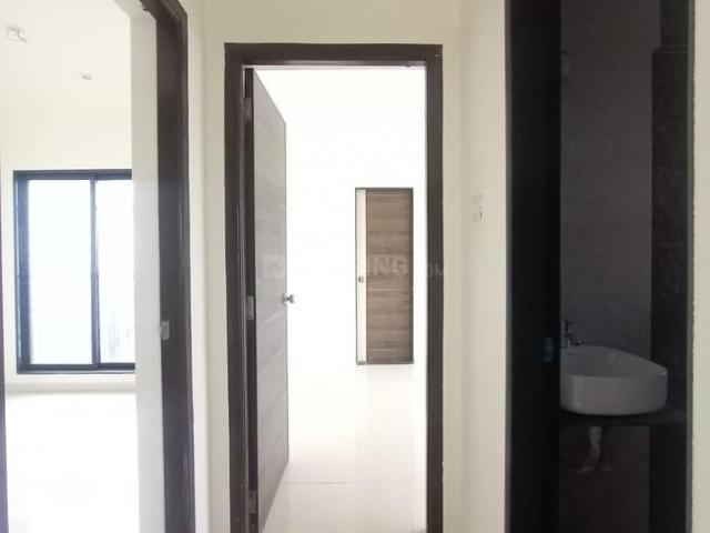 3 BHK Apartment in Borivali West for resale Mumbai. The reference number is 20540426