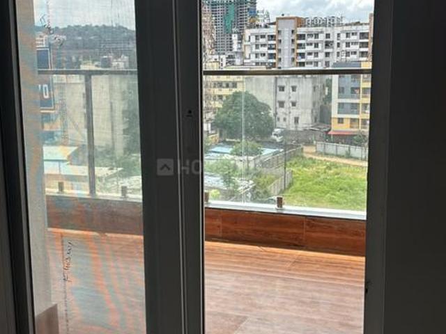 3 BHK Apartment in Bavdhan for rent Pune. The reference number is 21132087