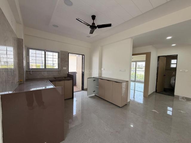3 BHK Apartment in Bajaj Nagar for rent Nagpur. The reference number is 20348360