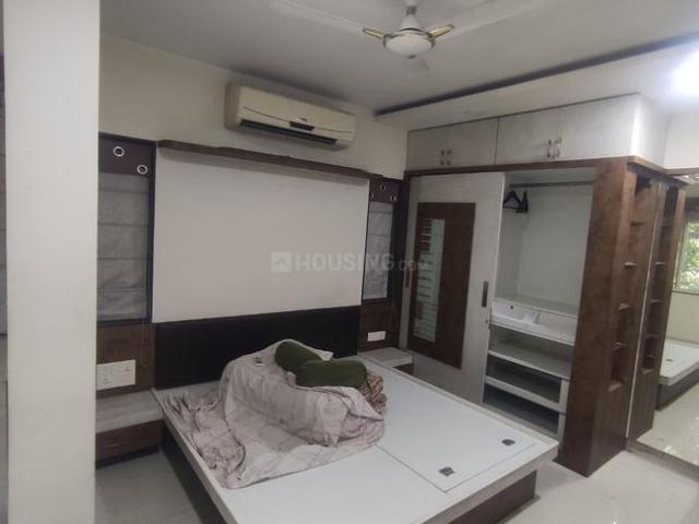 3 BHK Apartment in Bajaj Nagar for rent Nagpur. The reference number is 20581143