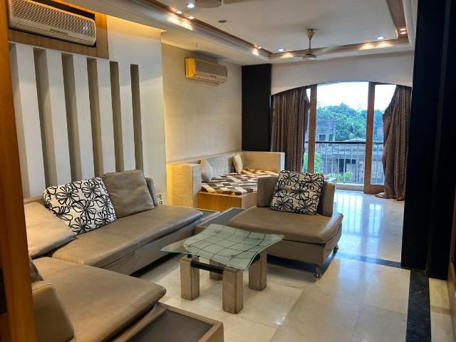 3 BHK Apartment in Ballygunge for rent Kolkata. The reference number is 20411668