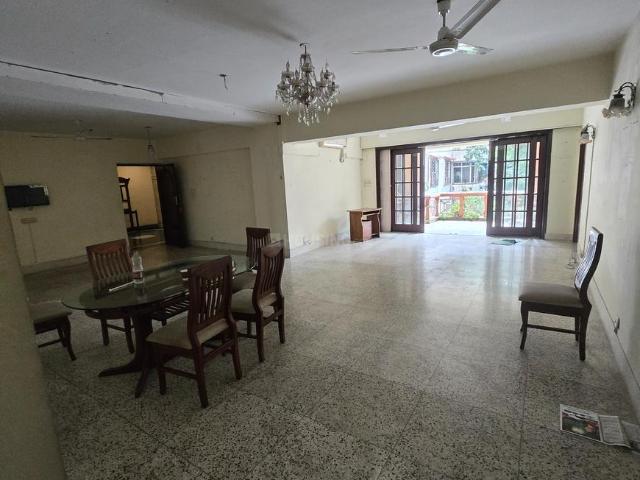 3 BHK Apartment in Ballygunge for rent Kolkata. The reference number is 20819184