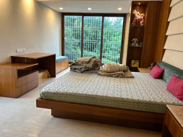 3 BHK Apartment in Ballygunge for resale Kolkata. The reference number is 17095286