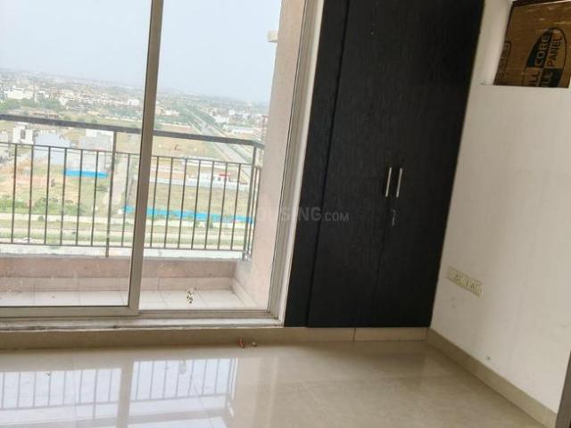 3 BHK Apartment in Bamheta Village for rent Ghaziabad. The reference number is 19844210