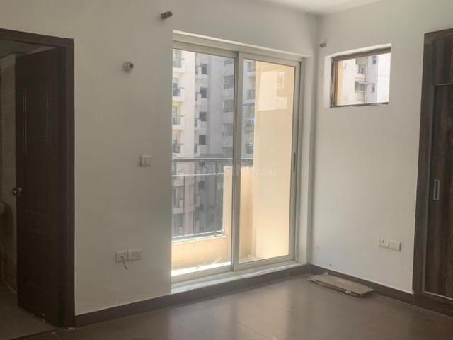 3 BHK Apartment in Bamheta Village for rent Ghaziabad. The reference number is 20322123