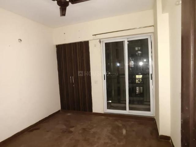 3 BHK Apartment in Bamheta Village for rent Ghaziabad. The reference number is 20617052