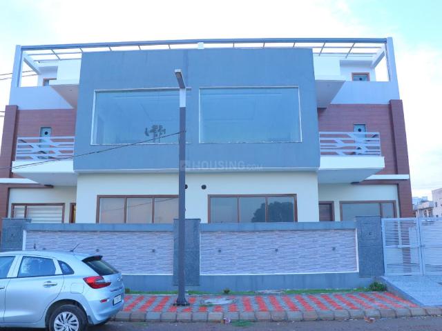 3 BHK Apartment in Bamheta Village for rent Ghaziabad. The reference number is 21147515