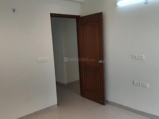 3 BHK Apartment in Bamheta Village for rent Ghaziabad. The reference number is 21221892